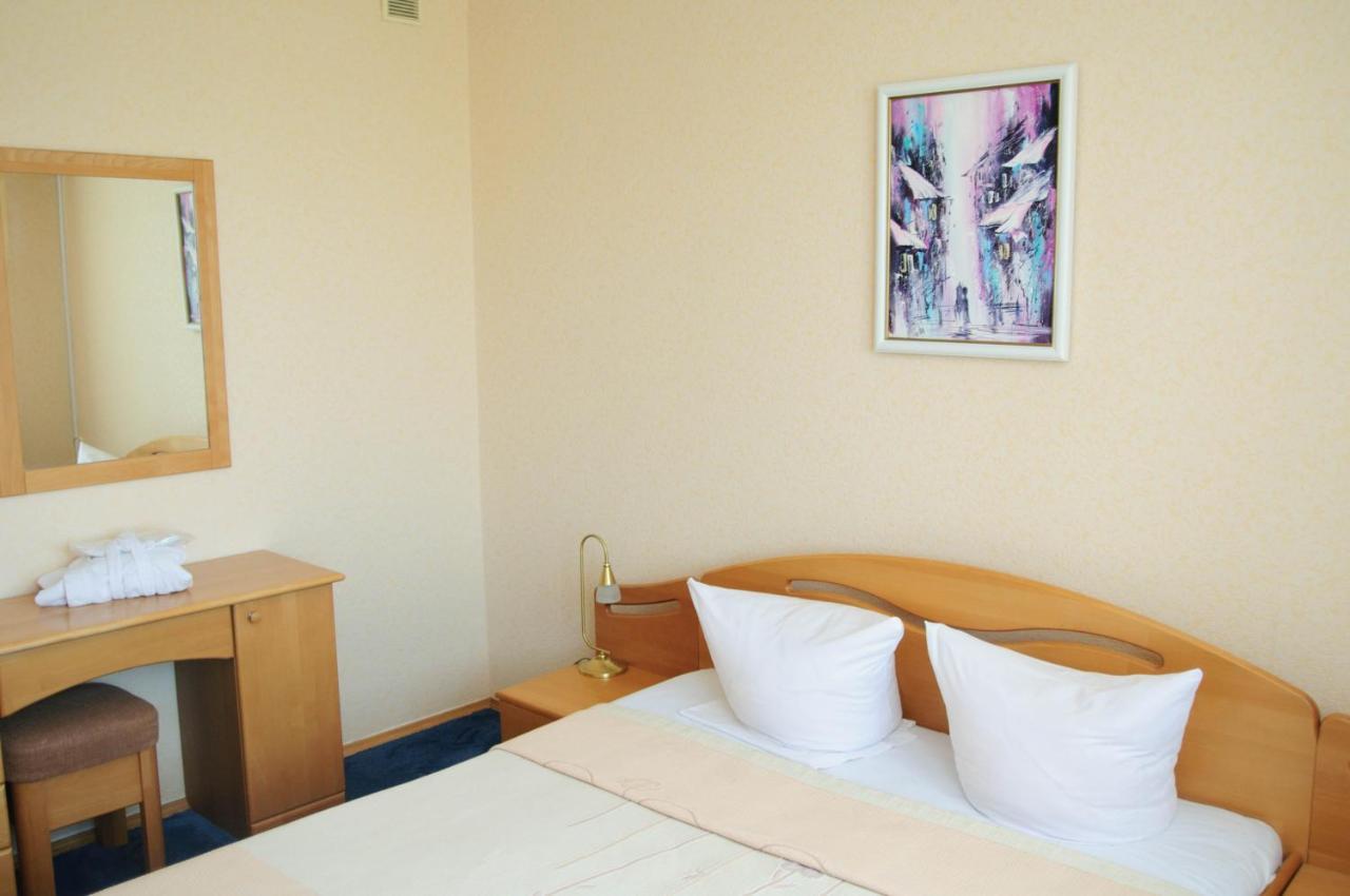Dnipro Hotel Čerkasy Pokoj fotografie